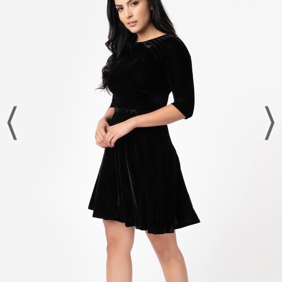 Black Velvet Unique Vintage Dress - Picture 4 of 6